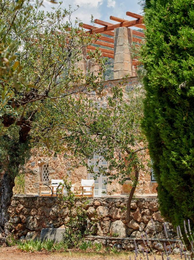 Bed and Breakfast Patrick & Joan Leigh Fermor House Кардамили Экстерьер фото